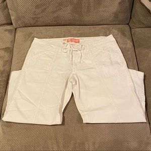 Hollister White Capris- Great Condition!